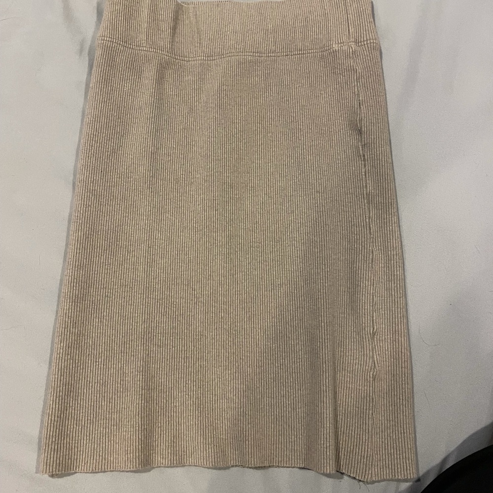 James perse skirt - Picture 3 of 4